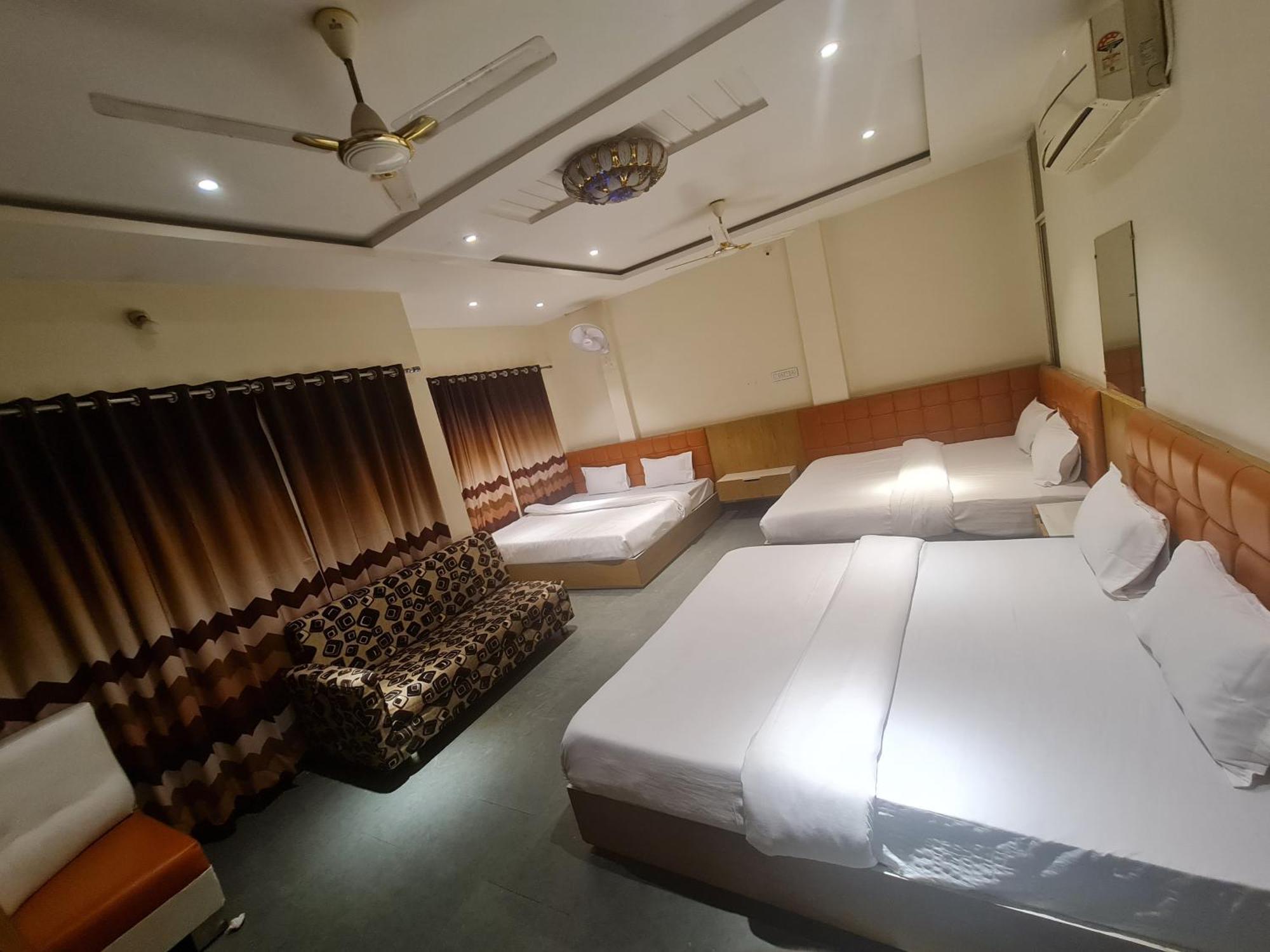 Hotel Empire Ujjain Exterior foto